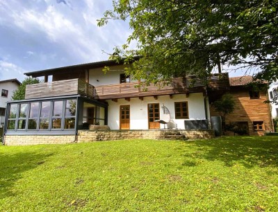 ***Einzigartiges Wohnhaus in begehrter  Höhenlage von Deggendorf***