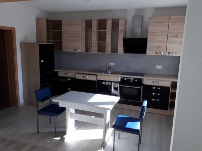 Attraktives Zweifamilienhaus mit großem Grundstück, PV-Anlage und vielseitigen Nebengebäuden