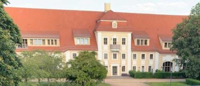 SCHLOSS BRANDIS * 2 Zimmer mit Terrasse* EBK* Blick in den Schloßhof*  Parkett* Stellplatz anmietbar