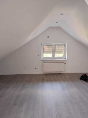 Schöne 2-Zimmer-Wohnung zur Miete in 76669, Bad Schönborn. Wohnung ist in Bahnhofsnähe.