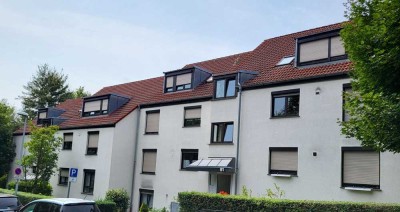 Schöne 2-Zimmer DG Wohnung