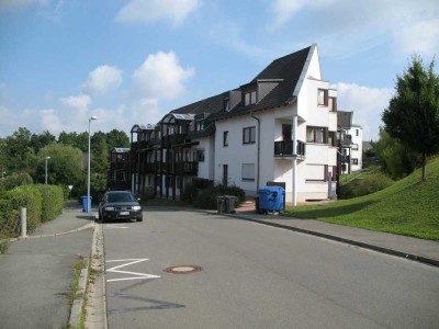 Schöne Erdgeschosswohnung in ruhiger, durchgrünter Lage