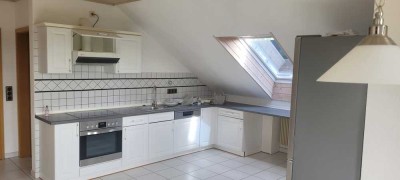 750 € - 95 m² - 3.0 Zi.