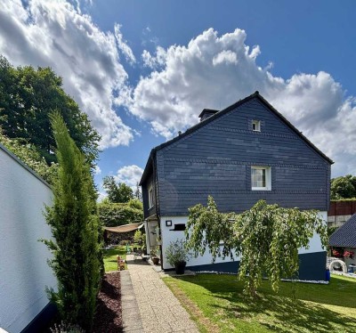 4,5-Zimmer freistehendes Einfamilienhaus mit PV-Anlage, Garage mit Wallbox in Wuppertal Vohwinkel