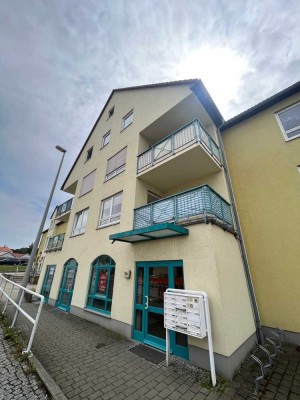 Schön geschnittene 2- RW mit Balkon und Garage in Weißenborn