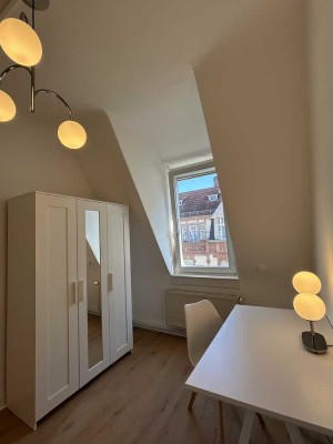 Möbliertes Zimmer in 2-Zimmer-Wohnung in Heidelberg-Neuenheim