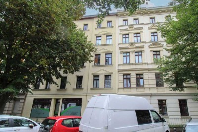 Bezugsfreie 2-Zimmer-Wohnung mit Balkon zum Innenhof