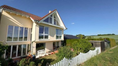 KEINE ZUSÄTZLICHE MAKLERPROVISION! Einfamilienhaus in Idstein-Waldsdorf