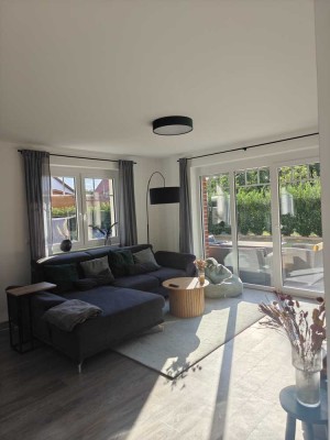 Wunderschöne helle 3 Zimmer Neubauwohnung mit 400m² Garten