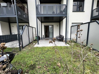 ACHTUNG, 2 Zimmer Gartenwohnung am Elsterwerdaer Platz zu verkaufen, zzgl. Tiefgaragenplatz, TOP
