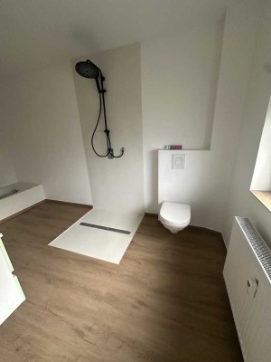 Sanierte 4 Zimmer statt Haus Provisonsfrei !!!