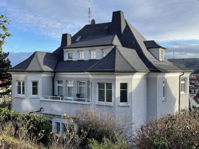 5 Zimmer-Wohnung auf zwei Etagen (OG/DG) in Zweifamilienhaus mit herrlichem Ausblick auf Stuttgart