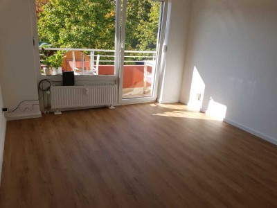 Gut geschnittene, helle  2 Zimmerwohnung in Köln Zollstock!