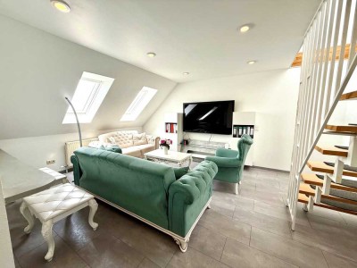 Moderne Maisonette mit Ausblick, Fahrstuhl und Tiefgaragenstellplatz