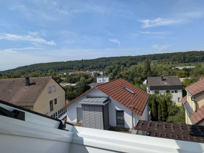 Kernsanierte 4,5-Zimmer-Doppelhaushälfte in Ortsrandlage *ERSTBEZUG*
