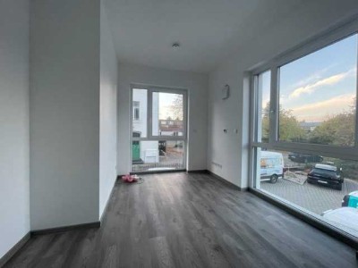 *** 4 Zimmer * Neubau * Stellplatz * MEGA Balkon * Fußbodenheizung * TAUCHA * 15.01.26 ***