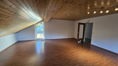 4-Zimmer-Dachgeschosswohnung mit sonnigem Balkon in Lenzkirch
