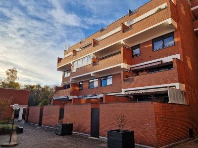 Besonders wohnen im Split-Level-Stil: Licht und Weite über vier Ebenen mit großer Dachterrasse