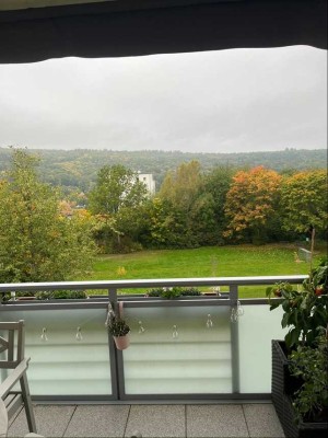 Charmante Dachgeschosswohnung mit 3,5 Zimmern und großzügigem Wohngefühl in Bad Kissingen