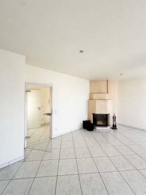 Lichtdurchflutete Dachgeschosswohnung in traumhafter Lage