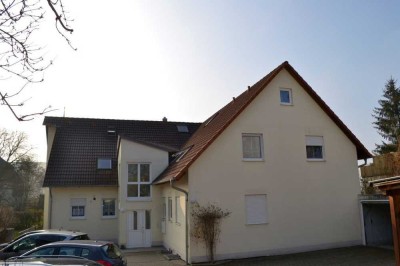 Schöne 4-Zimmer-DachMaisonette Whg m Balkon