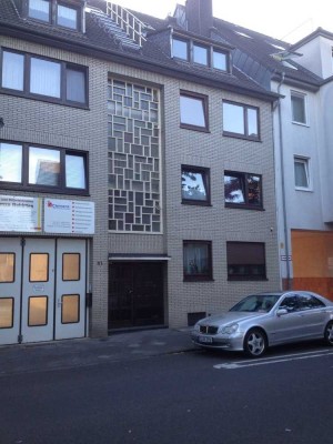 Erstbezug nach Renovierung 2-Zimmer-Dachgeschoss Appartement in Düsseldorf