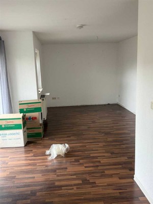 WBS erforderlich! Bezugsfreie 3-Zimmer-Whg mit Balkon