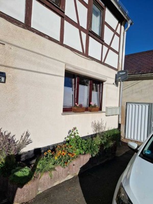 Teilmöbilierte 2-Zimmerwohnung im Tharandter Wald frei - perfekt für Studenten