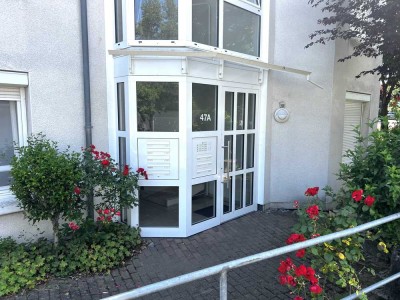 Lichtdurchflutete Terrassenwohnung in Stuttgart-Münster, naturnah & stilvoll wohnen