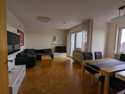 Stilvolle 2-Zimmer-Wohnung mit Südbalkon, Parkett, modernem Bad und Einbauküche in Ulm