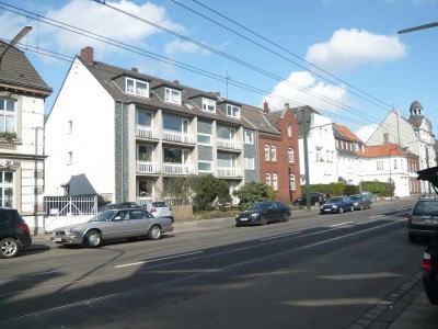 Helle 4 Zimmer Wohnung mit Balkon - Benrath
