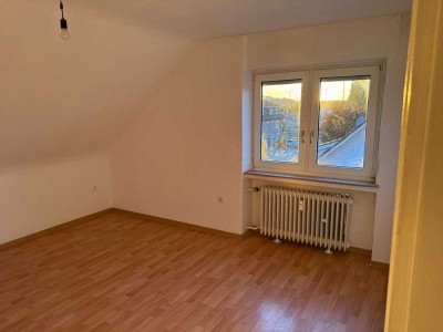 Exklusive, vollständig renovierte 3-Zimmer-Dachgeschosswohnung Grevenbroich