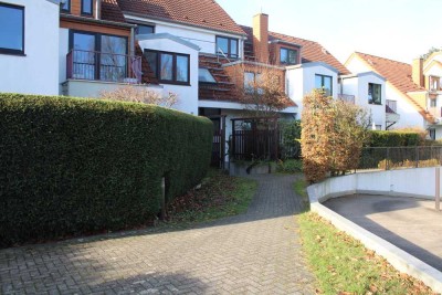 Wunderschöne 1-Zimmer-Souterrain-Wohnung in bester Lage Büderichs