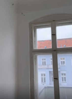 WG geeignete 2 Zimmer mit Balkon in Charlottenburg