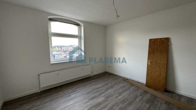 Große 1- Zimmer- Wohnung mit Schlafnische, wird frisch renoviert, neue EBK möglich