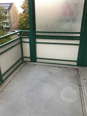 +++ Renovierte 4 Zimmer-Wohnung mit Balkon +++