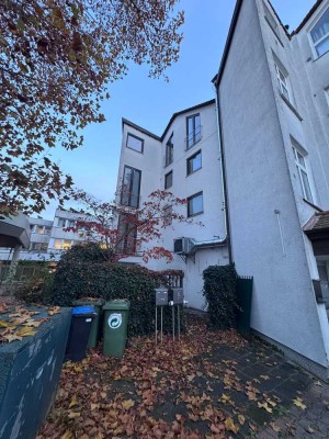 Geräumiges, stilvolles und modernisiertes 9-Raum-Mehrfamilienhaus mit geh. Innenausstattung