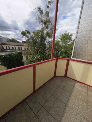 Gemütliche 3-Raum-Wohnung mit Balkon in gepflegtem Haus in Magdeburg - Nähe Leipziger Straße