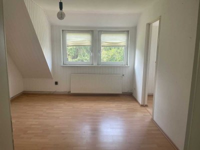 Helle 2,5-Zimmer-Dachgeschoss-Wohnung in Bremen-Farge zu sofort zu vermieten