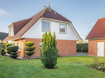 Renoviertes Einfamilienhaus im Landhausstil in  ruhiger Lage