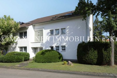 3 Eigentumswohnungen mit 2 Garagen in Mehrfamilienhaus