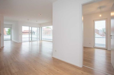 Modernes, geräumiges Penthouse mit 3 Zimmern in Audi- und Stadtnähe in einm 5 Parteienhaus
