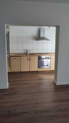 hübsches  frisch saniertes Apartment mit Einbauküche