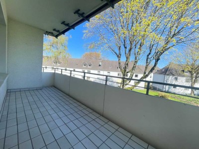 *großer Balkon*Tageslichtbad*renovierte Übergabe*