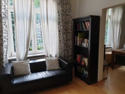 Schöne, gepflegte Altbau-2,5-Zimmer-EG-Wohnung in Wuppertal