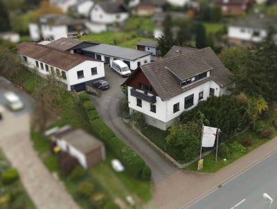 Wohnhaus mit Büro und Lagergebäuden in zentraler Lage mit super Rendite