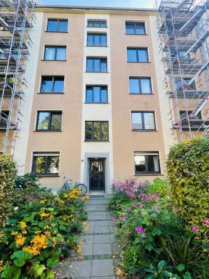 Solide Kapitalanlage - zentral und trotzdem ruhig gelegene, gepflegte 3-Zimmer-Wohnung mit Balkon