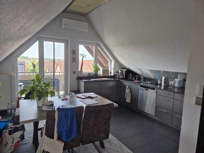 Schöne 3-Zimmer-Dachgeschosswohnung mit gehobener Innenausstattung mit EBK in Lambsheim