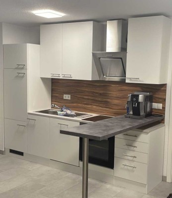 Neuwertige helle 2-Zimmer-Wohnung mit Garten in Gärtringen, direkte S-Bahn-Anbindung