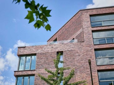 Gute Stube Altona: 2-Zi.-Wohnung mit großem Wohnbereich. Kurzfristig bezugsfertig